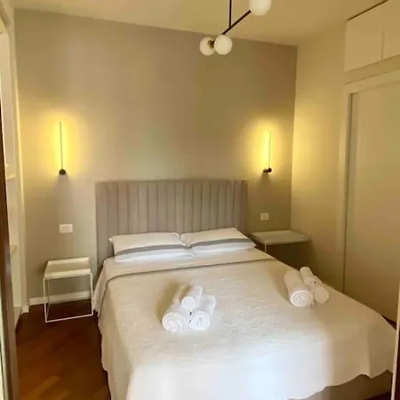 - Metropolitana Primaticcio M1 * Milánó