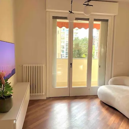 - Metropolitana Primaticcio M1 Apartman *