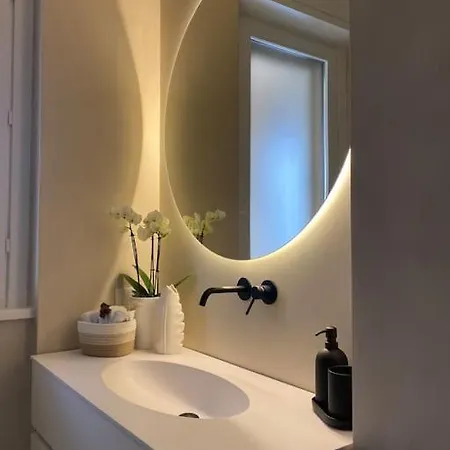 - Metropolitana Primaticcio M1 * Milánó